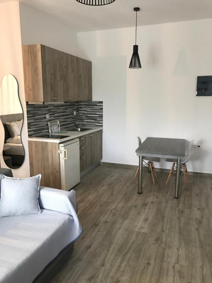 Savvas House Hotel Néosz Marmarász Kültér fotó