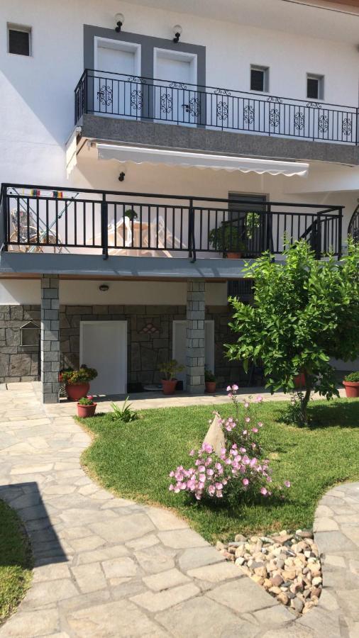 Savvas House Hotel Néosz Marmarász Kültér fotó