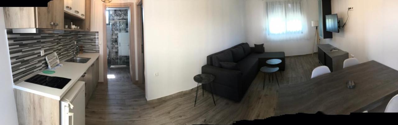 Savvas House Hotel Néosz Marmarász Kültér fotó